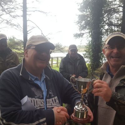 BAC Aidan Donnelly presents Martin Dynes with the Friendship Cup for 2017 - Seaghan Dam 16 September 2017